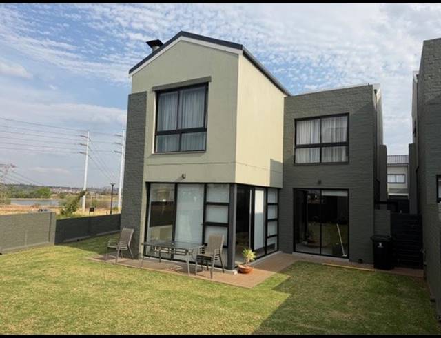 3 BEDROOM PROPERTY TO RENT IN MIDSTREAM MEADOWS
